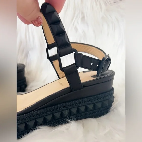 Christian Louboutin Pyraclou Patent Spike Wedge Sandals
Size 37 (US 7) - Picture 9 of 14